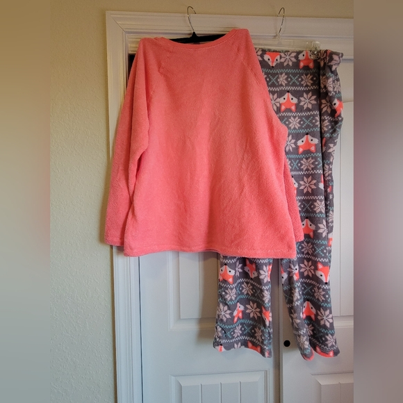 Secret Treasures Pajama set,  size 3x, color: coral, grey, white, mint green - Picture 2 of 5